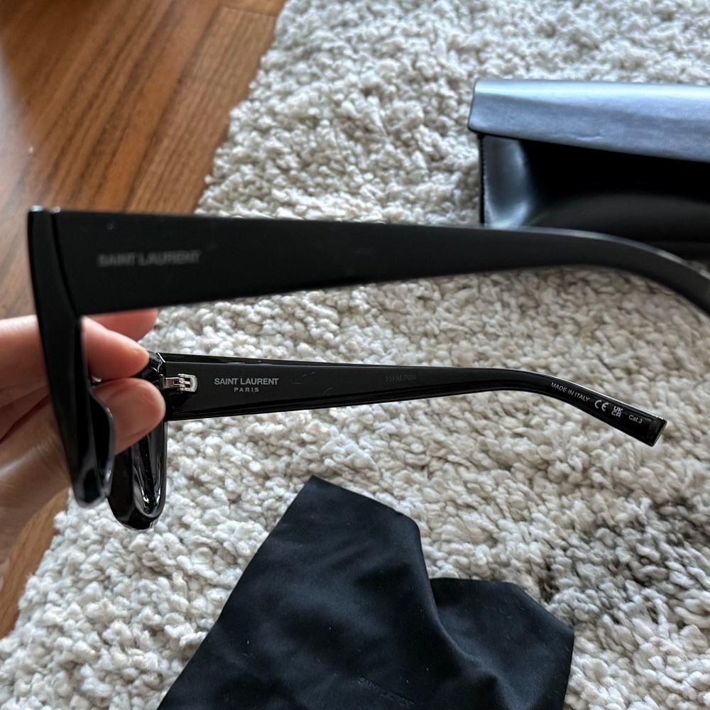 YSL Saint Laurent Women Sunglasses - Picture 2 of 12